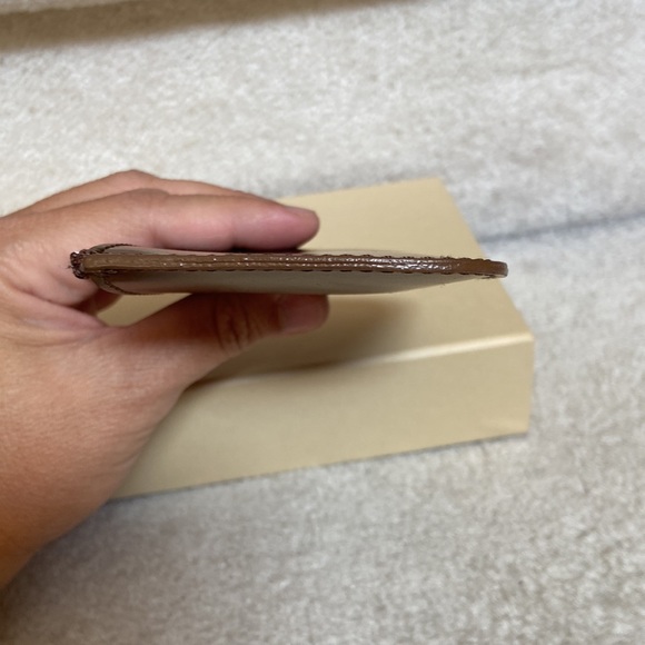 danier small leather wallet with key ring - Picture 3 of 5